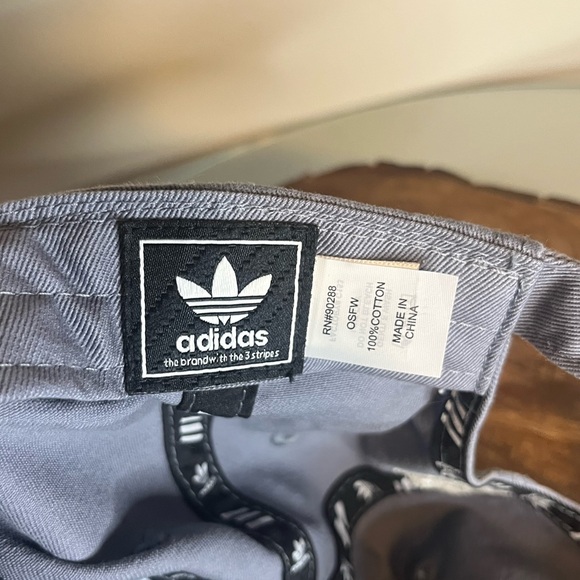 adidas Sporty Hat - Picture 4 of 5